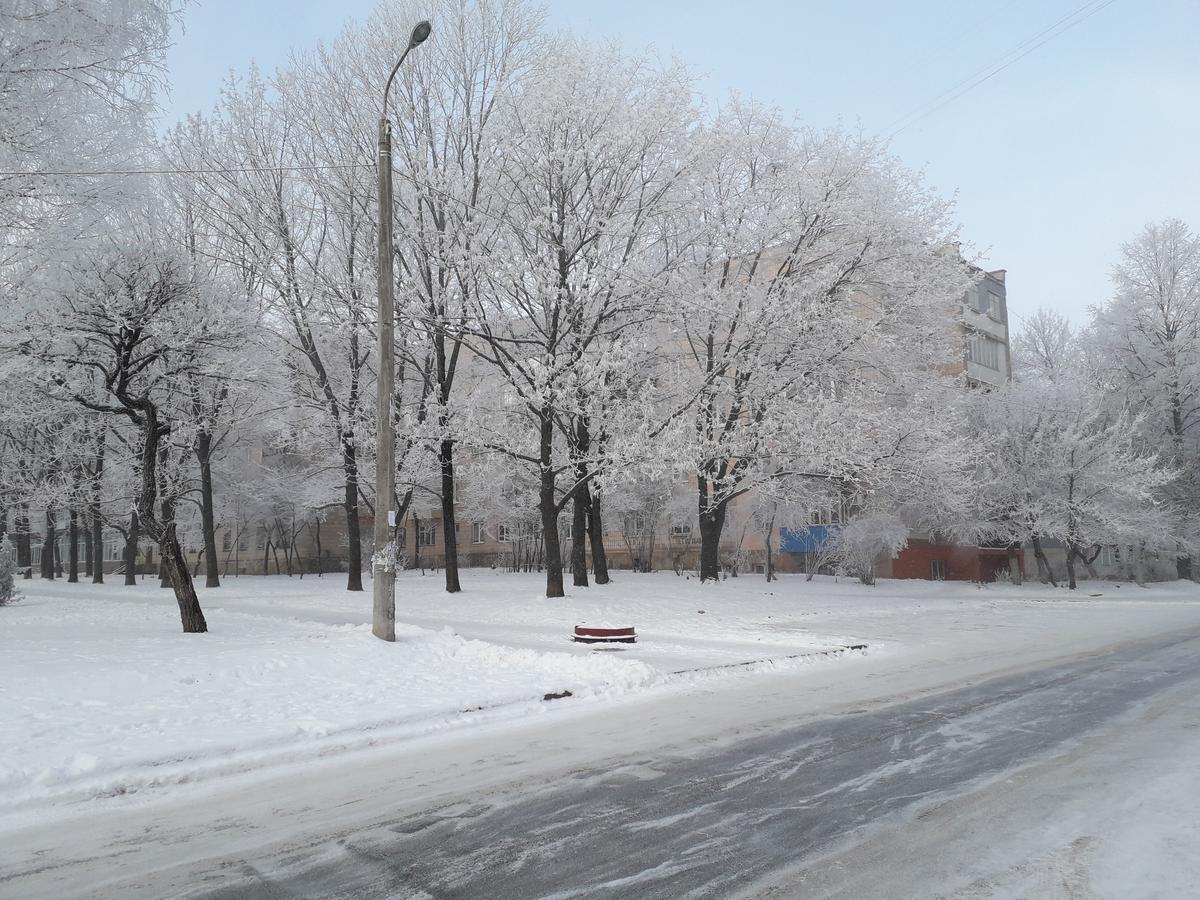 Apartment On Vasylya Chervoniya 67 Riwne Exterior foto